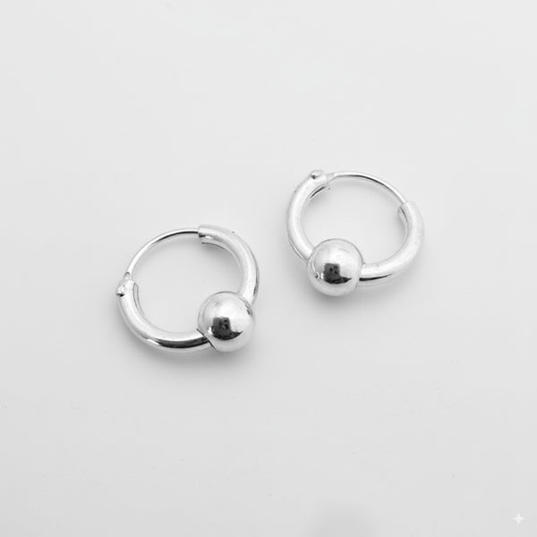CANDONGA ESTILO PIRCING CON BALIN PLATA 1CM